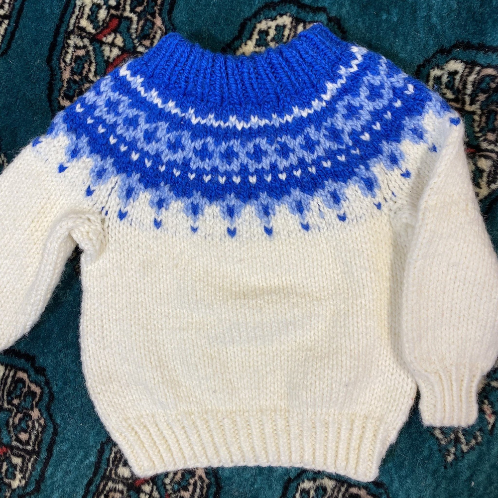 Toddler VTG Boy blue Handknit Cardigan Sweater Buttons T2 Aran Craft Style - Picture 2 of 6